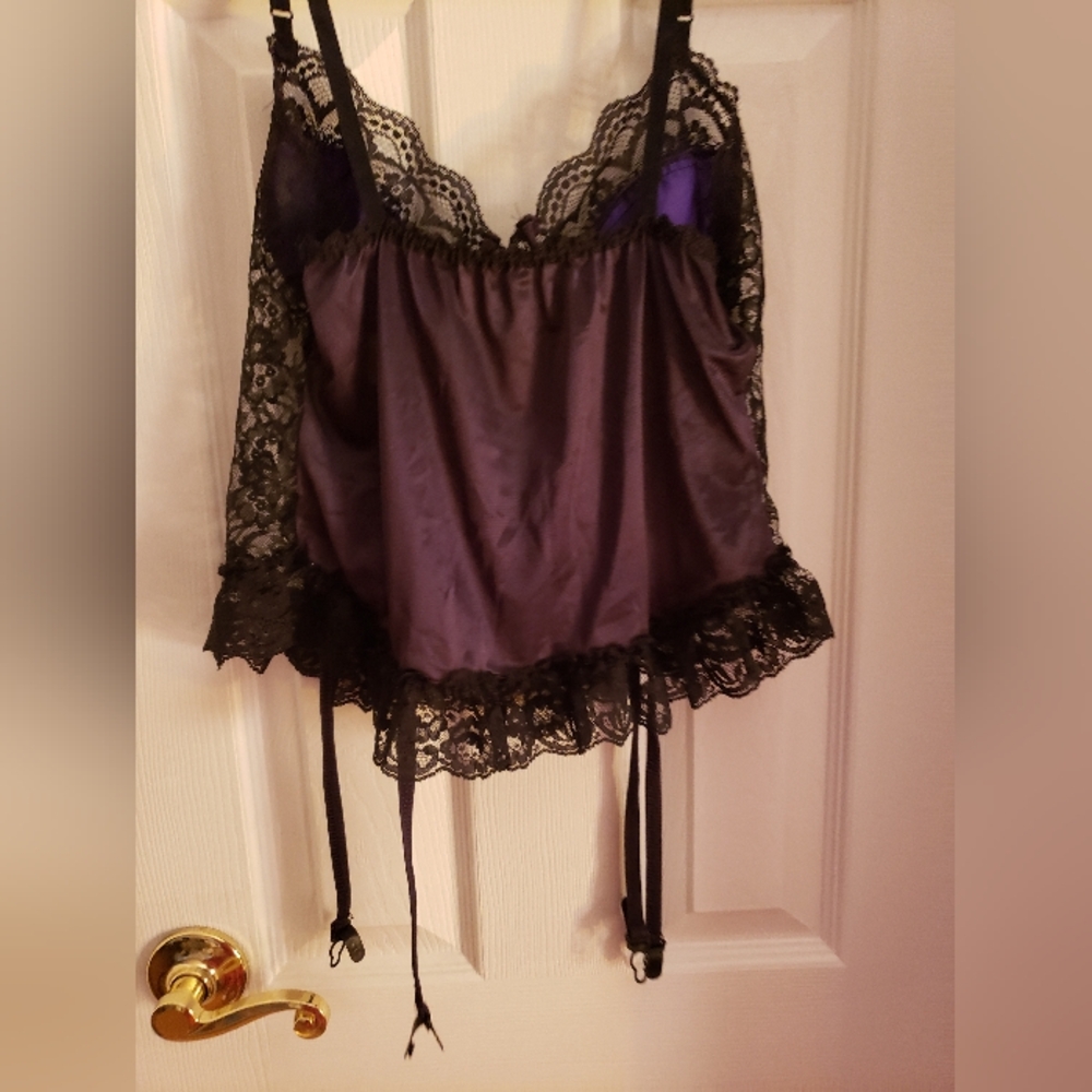 Cami Stocking 4 Garter Purple Satin Black Lace Midnight Hour Size M NWOT - Picture 3 of 7